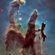 Les Piliers de la création, nébuleuse de l’Aigle, photographiés par le télescope Hubble